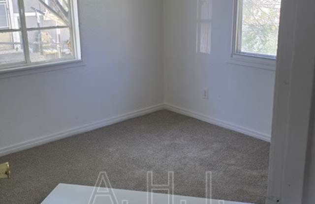 4624 South Hayden Street