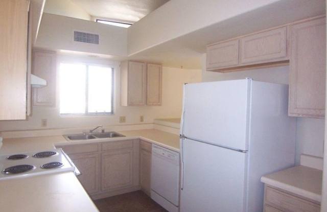 1800 W Elliot Road unit: 223