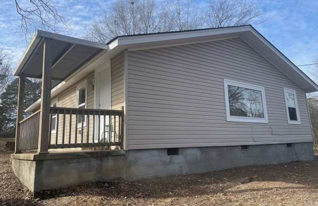 3 Bedroom 2 bath Home in Benton