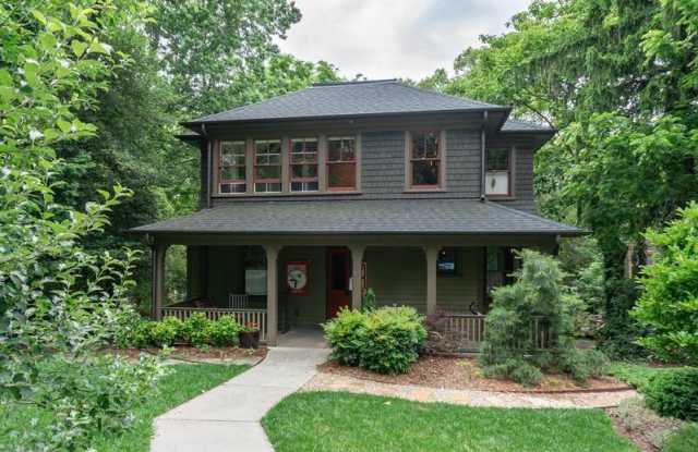 23-A Courtland Avenue