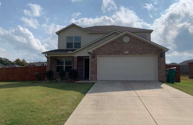 114 Harvick Circle, Cabot AR 72023 - Large 4br 2ba w/fenced yard, Southern Comfort Estates