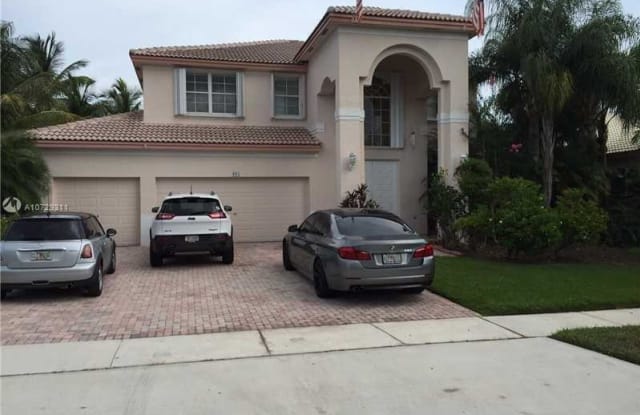 995 NW 168th Ave - 995 NW 168 Ave, Pembroke Pines, FL 33028