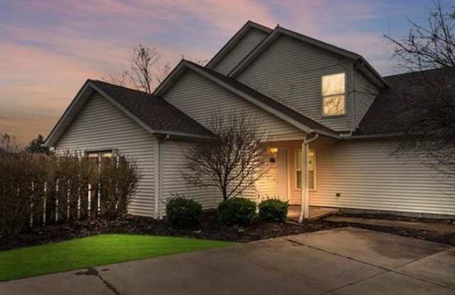 Photo of 1641 Olympus Dr