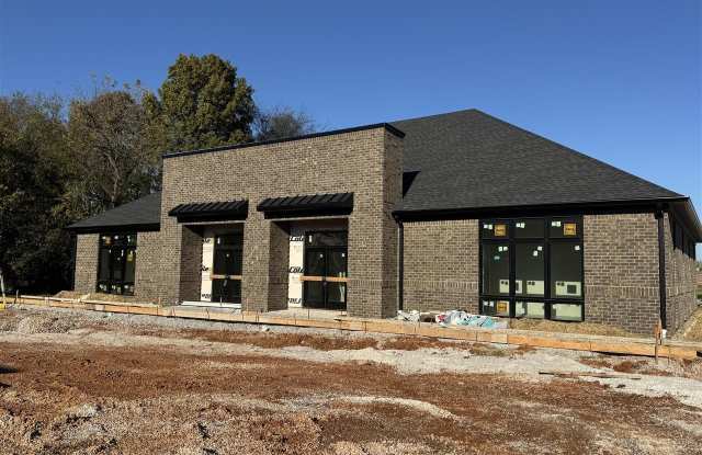 Photo of 140 E Professional Park Court