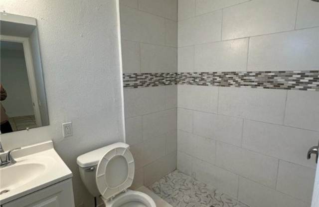 4826 Marine Drive unit: 2