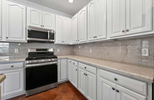 Spacious 5BR House in Gilbert