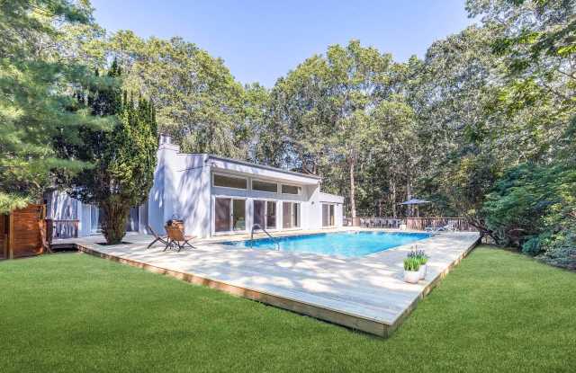 70 Longwoods Lane