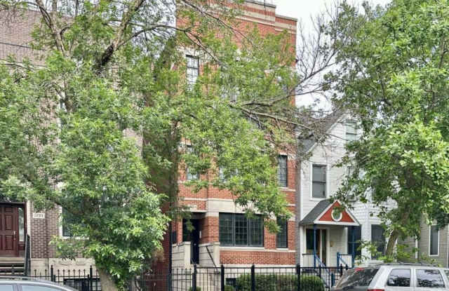 3719 Clifton