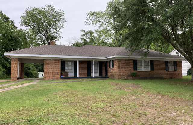 304 South Brundidge Street - A