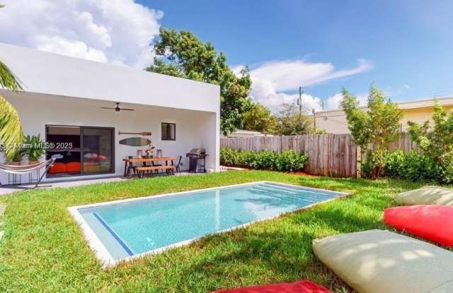 Photo of 2150 SW 46th Ct