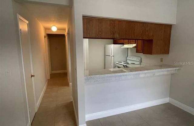 1916 CRYSTAL GROVE DRIVE