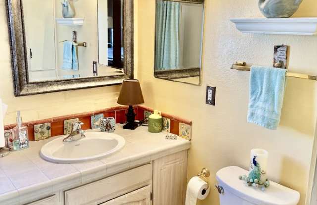 457 South Paseo Quinta