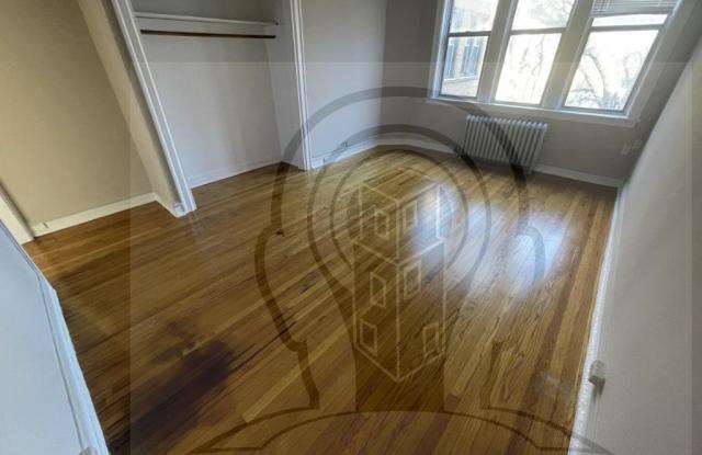 Photo of 1365 W ESTES AVE.