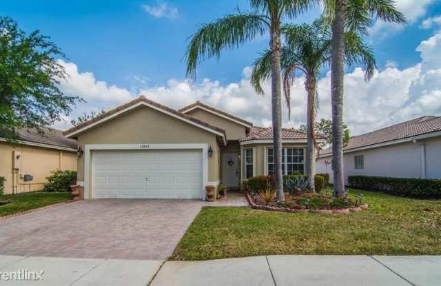 11851 SW 7TH ST - 11851 Southwest 7th Street, Pembroke Pines, FL 33025