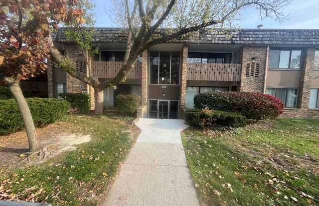2118 Pauline Blvd