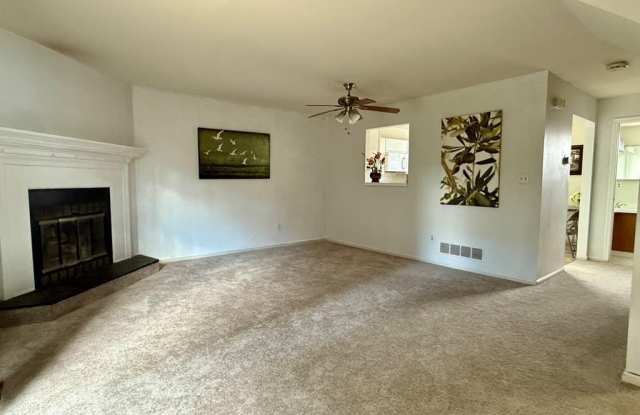 Photo of 9 INGRID COURT