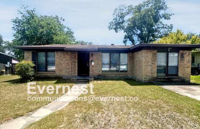 Photo of 618 Pilgrim Drive