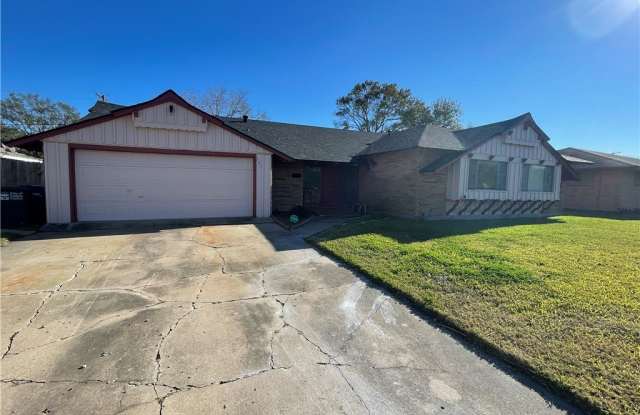 905 Carmel Parkway