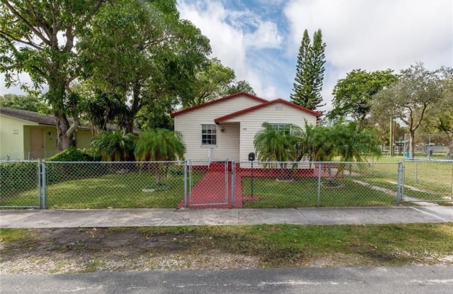 238 SW 1st Ave - 238 Southwest 1st Avenue, Dania Beach, FL 33004