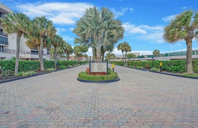 2687 N Ocean Boulevard