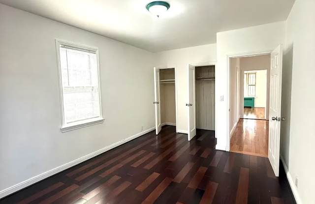 Photo of 1145 Astor Ave