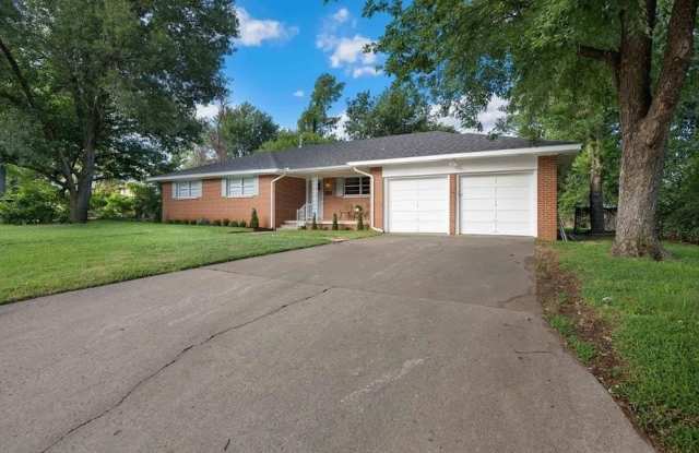 1230 Avondale Drive