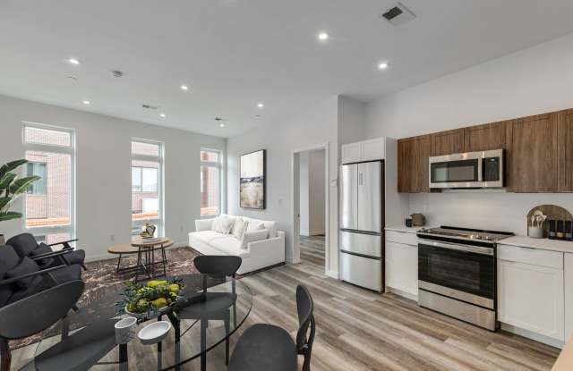 2 Bedroom in Northern Liberties - Parking Available