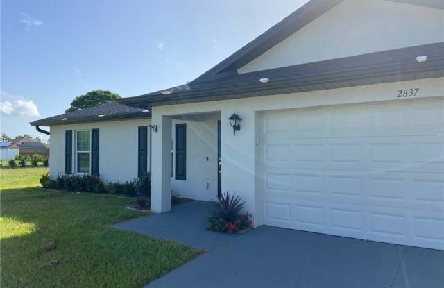 Photo of 2837 NW 24th Avenue