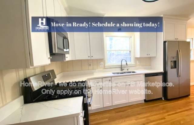 Photo of 3057 Roberta Dr NW