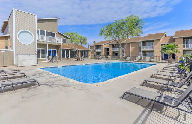 Shadow Bend Apartment Homes