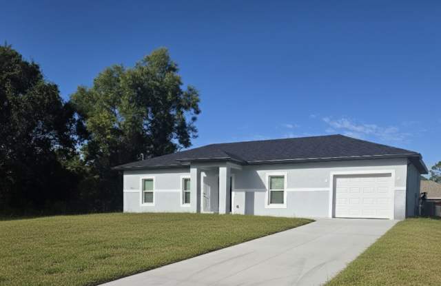 Photo of Great location-3/2/1 -PRIVATE SETTING