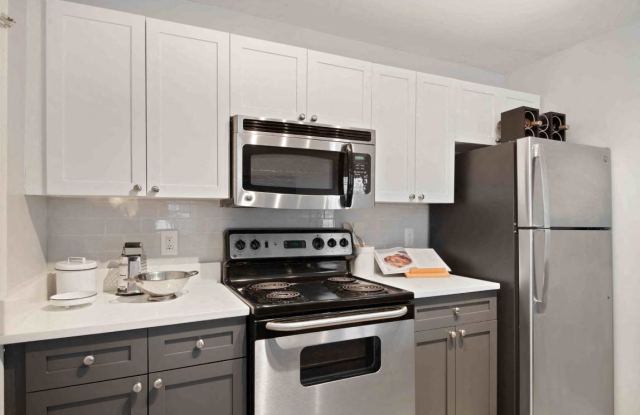 Henley at Kingstowne