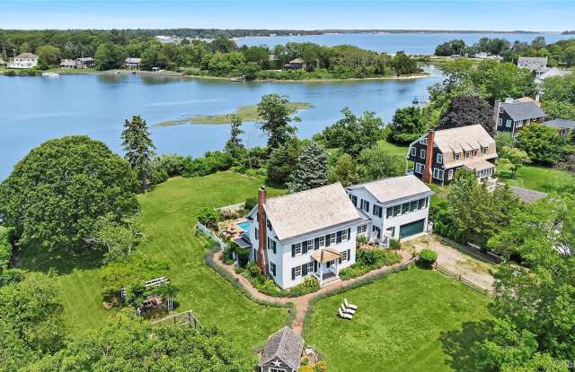 1160 Goose Creek Lane