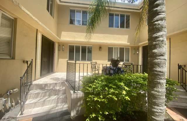 2159 RIVERSIDE Avenue unit: 7