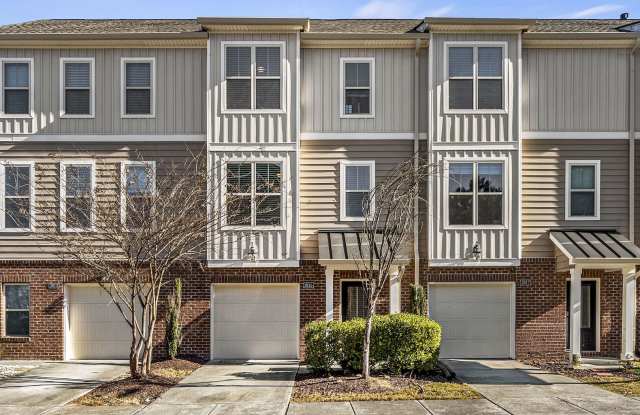AVAILABLE NOW! 3915 Brokenshire St. Cary, NC 27519