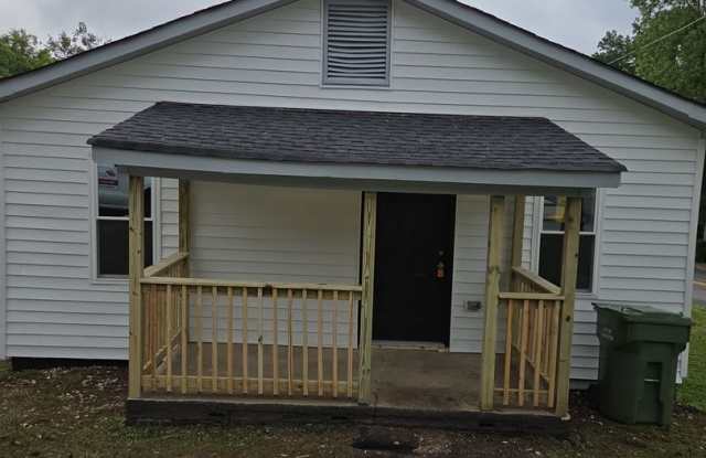 Newly remodeled home is located in Lancaster, SC 29720.
