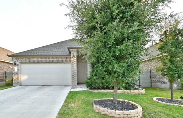 3/BR 2/BA Home with Modern Touches and Cozy Outdoor Living!