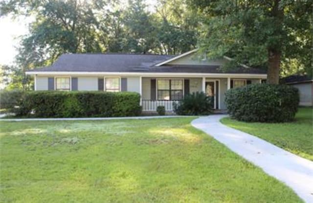 2615 BANKS CIRCLE - 2615 Banks Circle, Valdosta, GA 31602