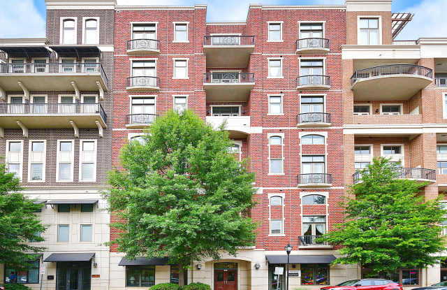 111 East McBee Avenue - 1Unit 306