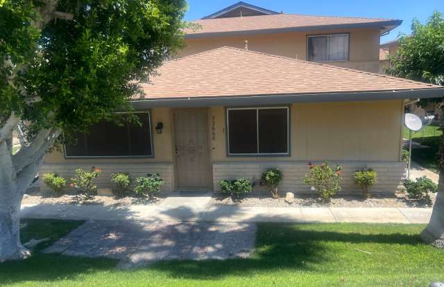 Beautiful 2 Bedroom UPGRADED condo for rent!