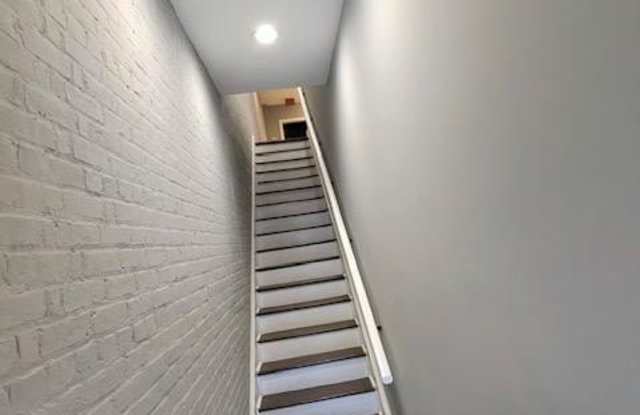 521 H Street NE unit: B