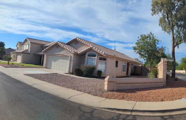 Photo of 1510 W GAIL Drive