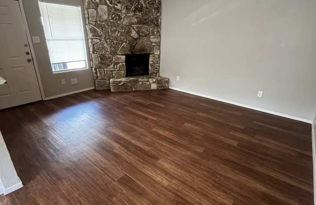 821 Bracewood Circle - D