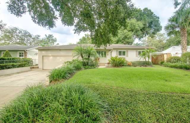 1401 N. Forest Avenue