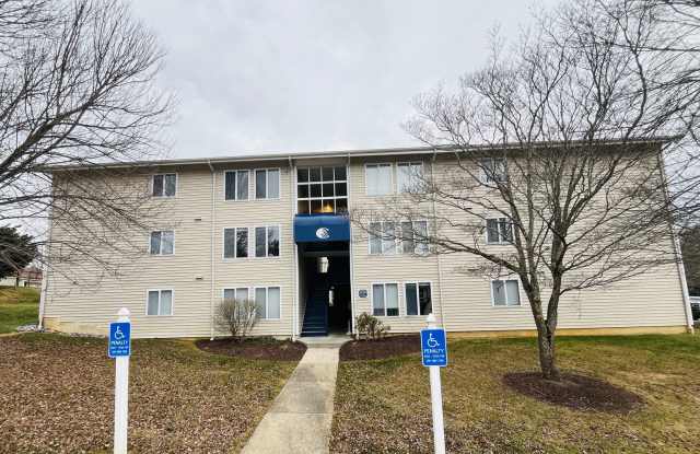 2 Bedroom, 1 Bath Condo
