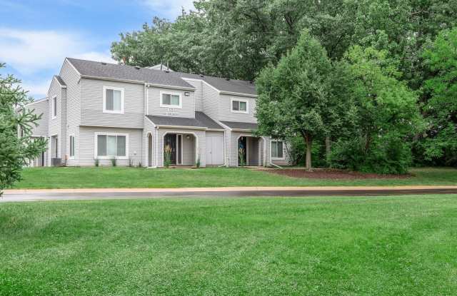 Oaks at Hampton Apartments