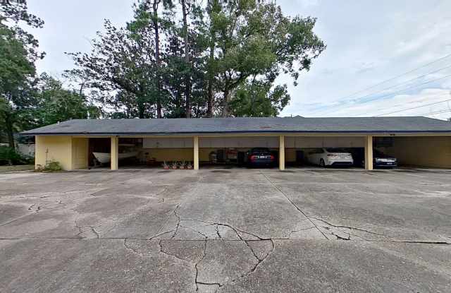 Cute and Charming Renovated Apartment!