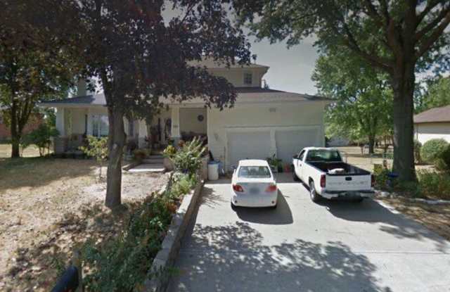 5 bedroom, 4.5 bathroom
