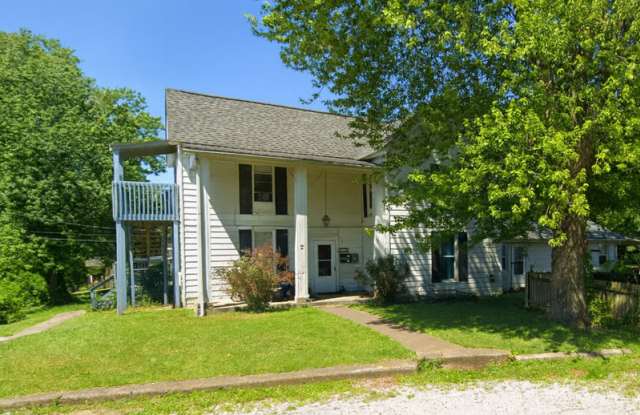 702 West Columbia Street - 2