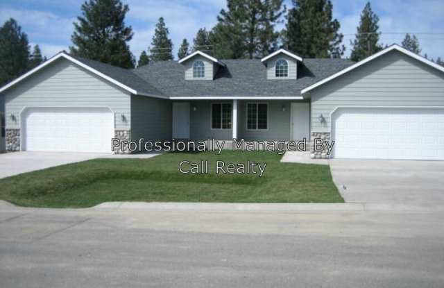 Photo of 1217 E Chantel